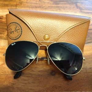 Beautiful Ray ban Aviator sunglasses